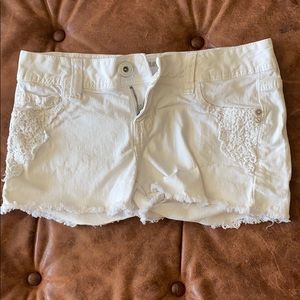 Amethyst white jean shorts